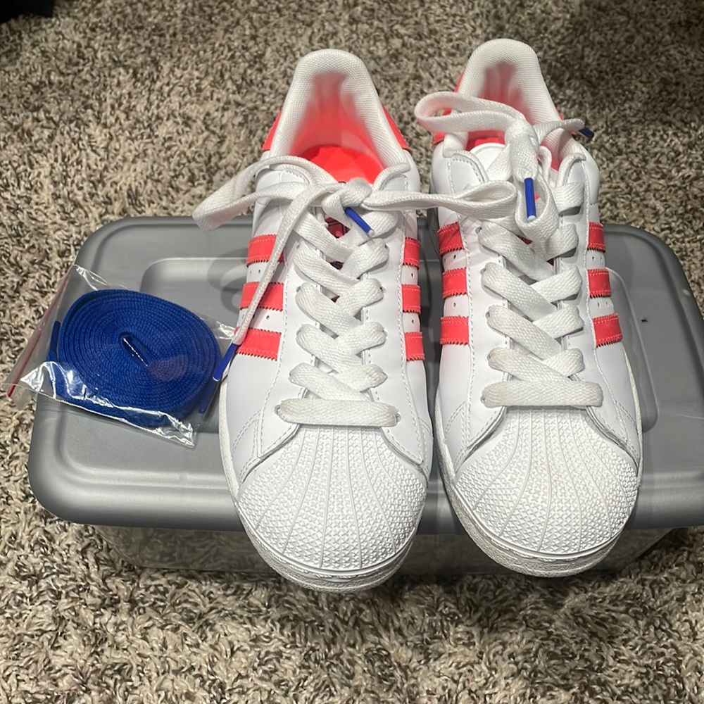 Adidas Superstar